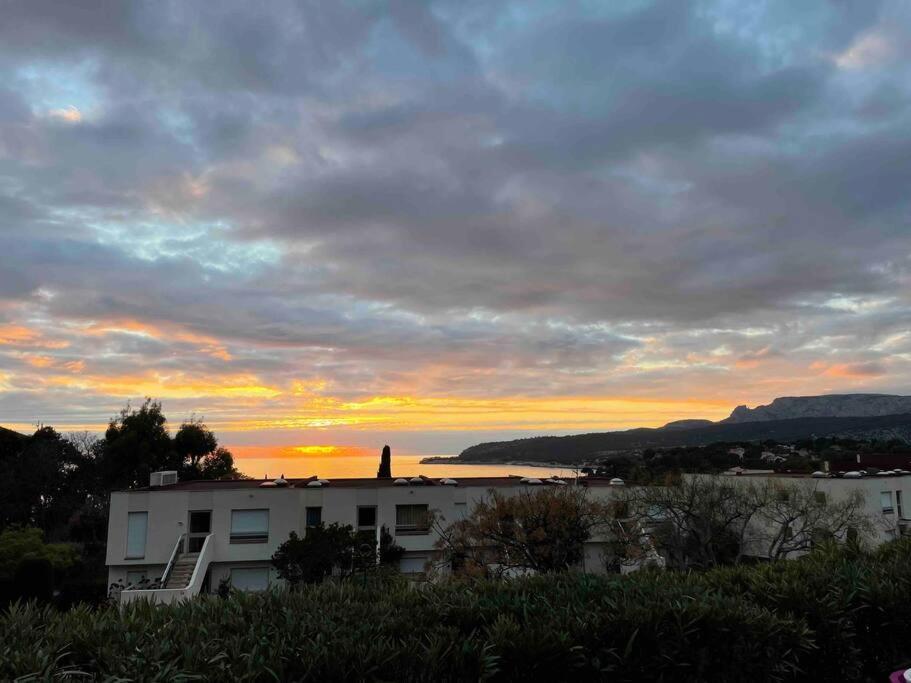 Le Grand Large, Face A Vous Cassis